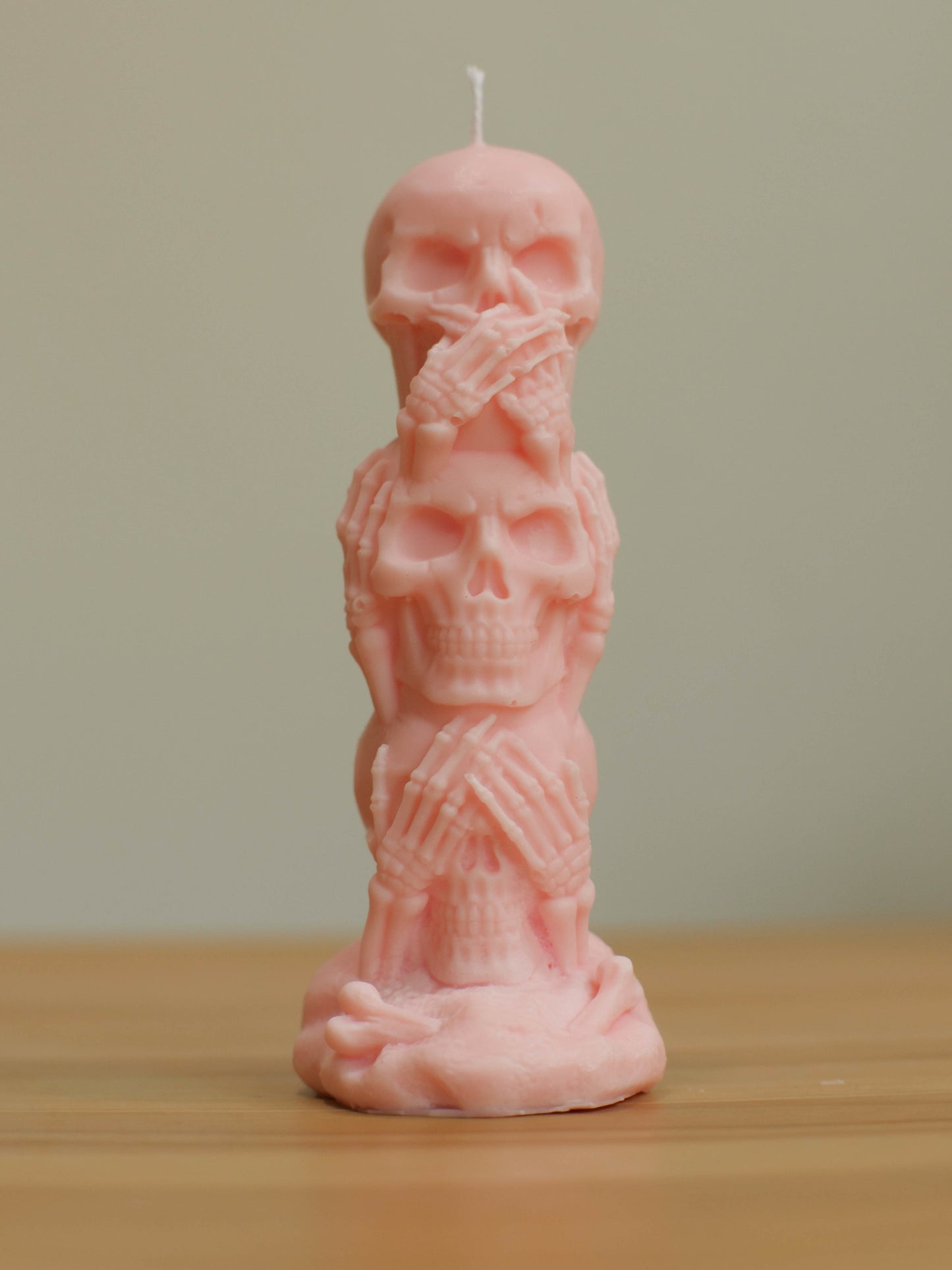 Three Skulls Candle